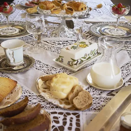 بيت ضيافة Casa Schirolli 3*