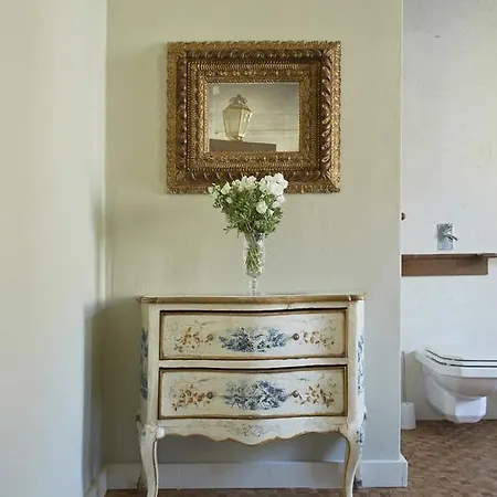 بيت ضيافة Casa Schirolli 3*